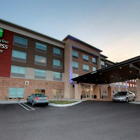 Holiday Inn Express & Suites - Detroit North - Roseville By Ihg Eksteriør bilde