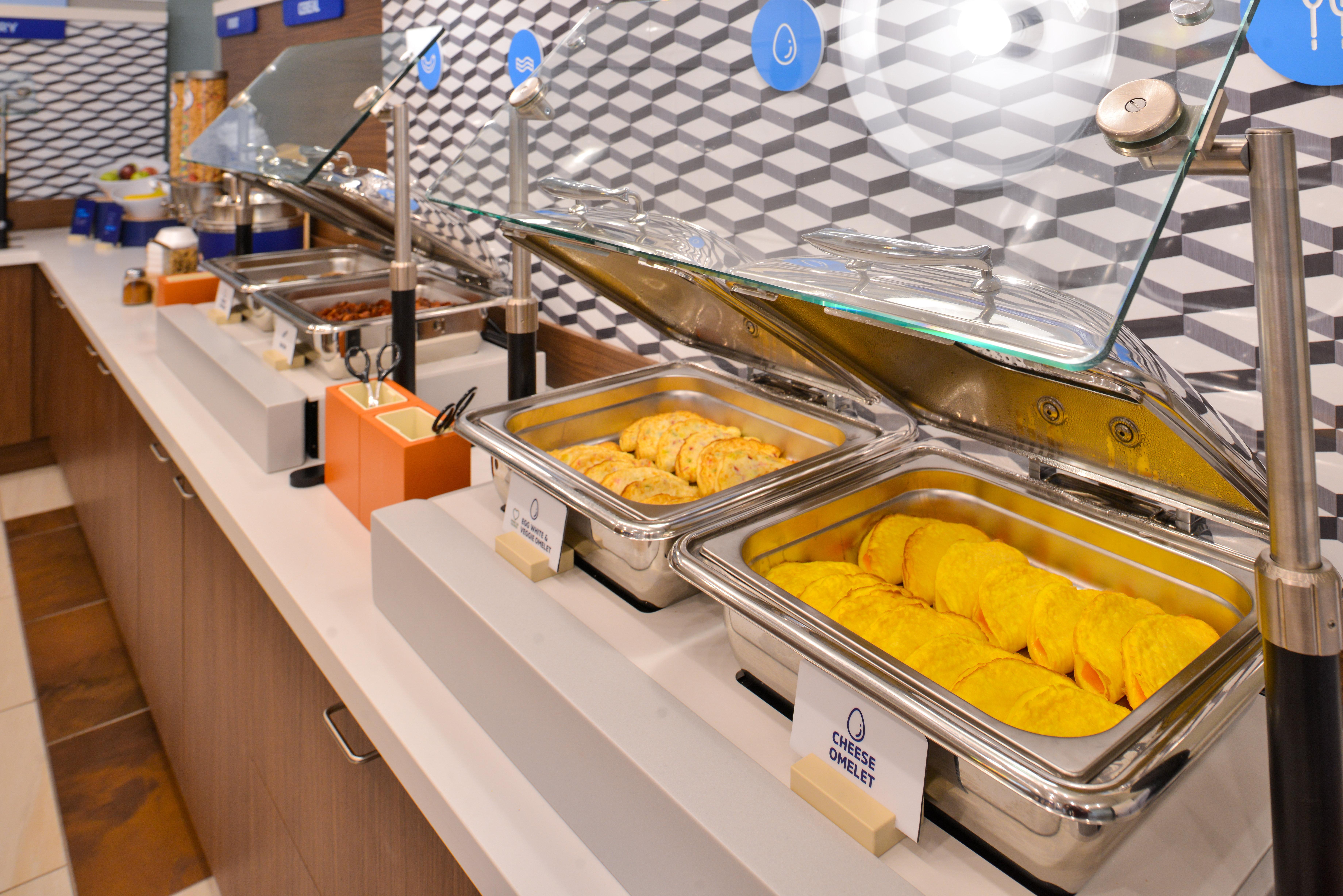 Holiday Inn Express & Suites - Detroit North - Roseville By Ihg Eksteriør bilde