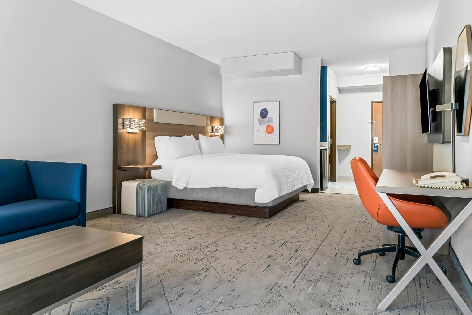 Holiday Inn Express & Suites - Detroit North - Roseville By Ihg Eksteriør bilde