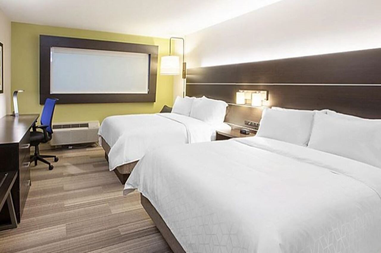Holiday Inn Express & Suites - Detroit North - Roseville By Ihg Eksteriør bilde